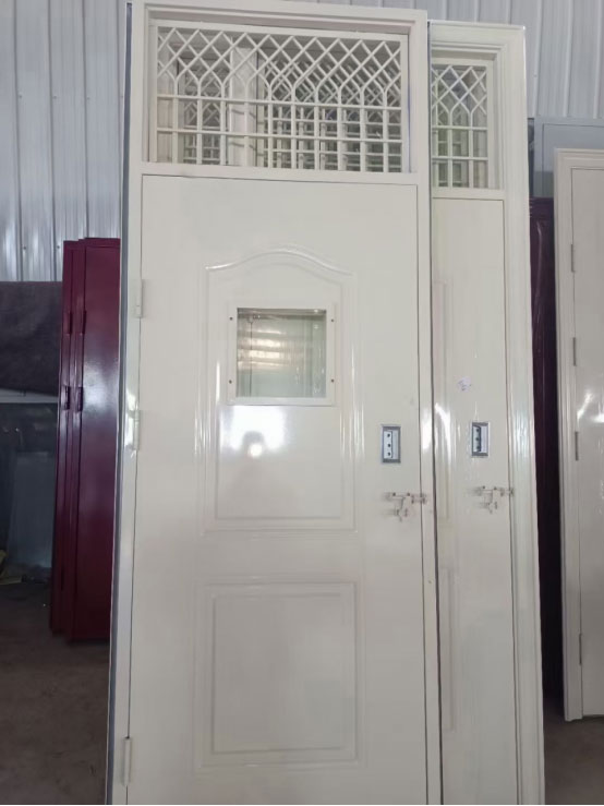 漳县学校教室门