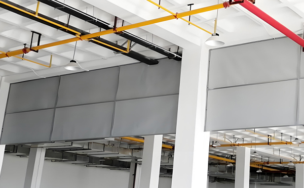 商场防烟分区常闭节点：漳县挡烟垂壁高度与控制器接线图解